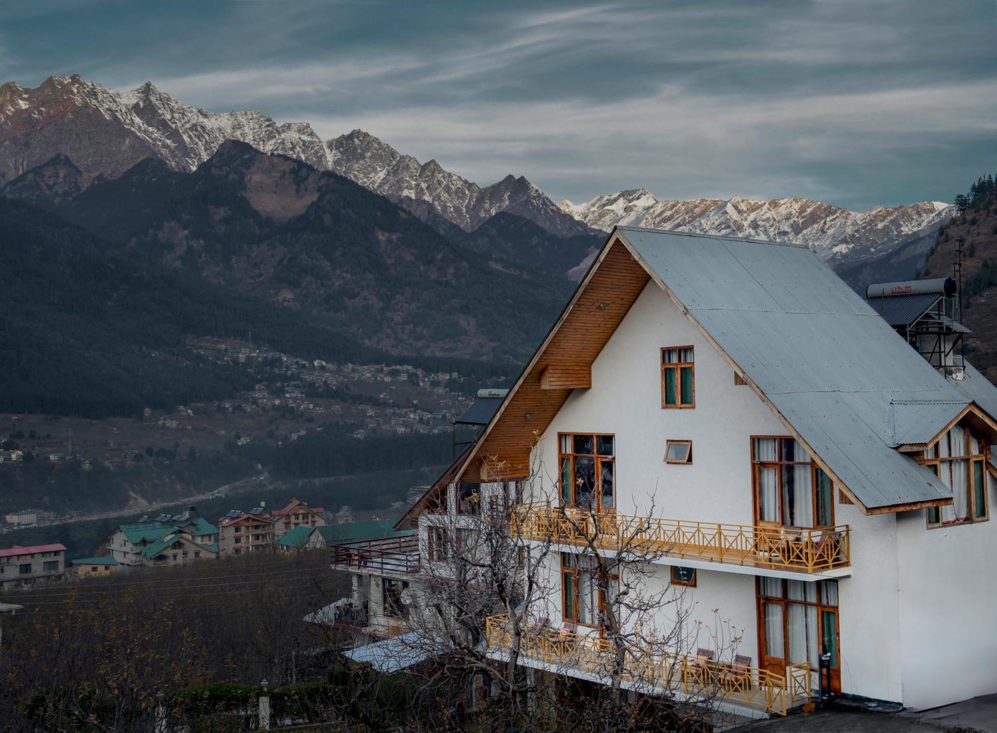 The Wooden Chalet, Manali Экстерьер фото