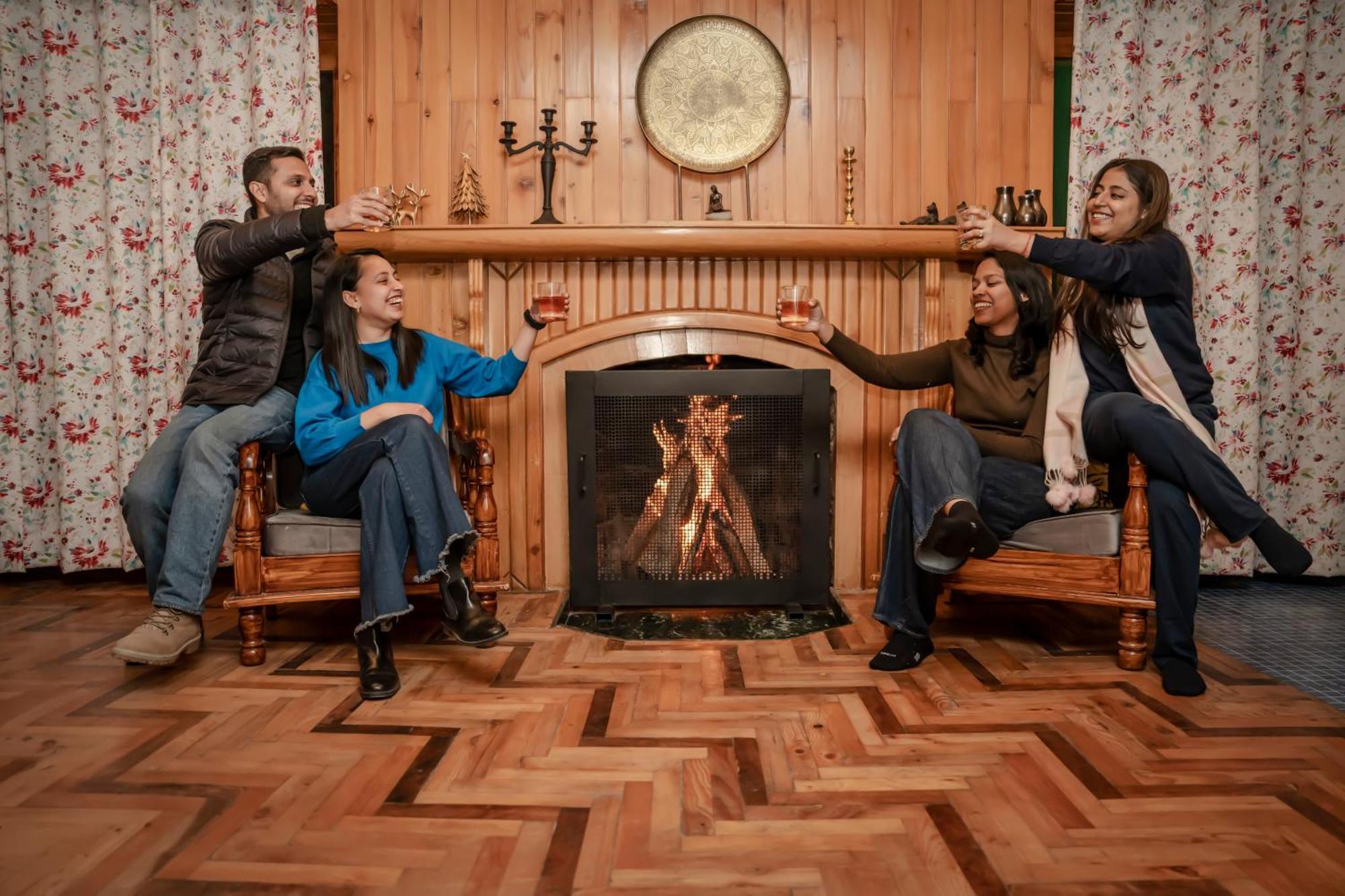 The Wooden Chalet, Manali Экстерьер фото